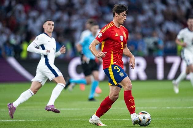 240714 Robin Aime Le Normand Mainfray of Spain during the UEFA Euro 2024 Football Championship final between Spain and England on July 14, 2024 in Berlin Photo Mathias Bergeld BILDBYRAN code MB MB0946 fotboll football soccer fotballs em europamästerskap em uefa euro uefa european football championship euro 2024 final spanien spain england bbeng  Copyright: MATHIASxBERGELD BB240714MB058