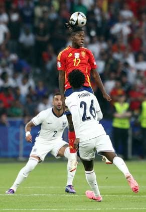 14 07 2024, xtgx, Football EM 2024 Final, Spain England emspor, v l Kobbie Mainoo England , Nicholas Williams Arthuer Jr Spain UEFA REGULATIONS PROHIBIT ANY USE OF PHOTOGRAPHS as IMAGE SEQUENCES and or QUASI VIDEO Berlin