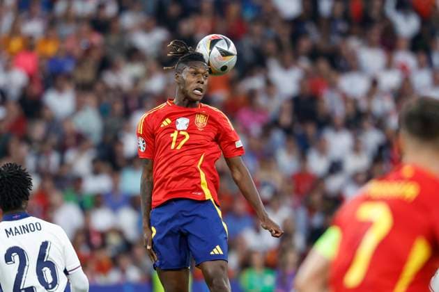 GER, Berlin, Football, Spain vs England, Final, Olympiastadion Berlin, UEFA EURO 2024, Nico Williams Spain , Header, Action, 14 07 2024, Copyright: HMBxMedia HeikoxBecker