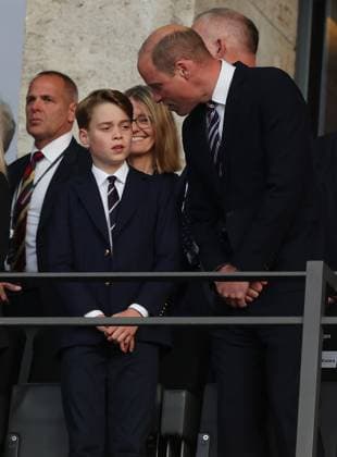 Spain v England UEFA EURO, EM, Europameisterschaft,Fussball 2024 Final HRH William, Prince of Wales with his son HRH Prince George of Wales during the UEFA Euro 2024 Final between Spain and England at Olympiastadion, Berlin UK Newspapers OUT Copyright: xPaulxChestertonx FIL-20347-0091