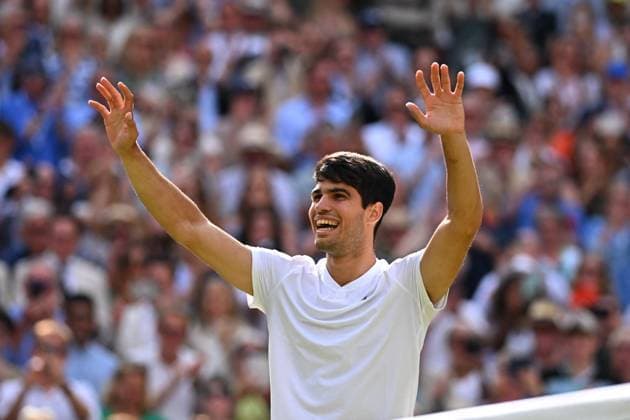 Wimbledon - Carlos Alcaraz v Novak Djokovic Carlos Alcaraz (ESP) wins his second Wimbledon trophy at the 2024 Wimbledon Championships at the AELTC in London, UK, on July 14, 2024. Photo by Corinne Dubreuil ABACAPRESS.COM London United Kingdom  Copyright: xDubreuilxCorinne ABACAx