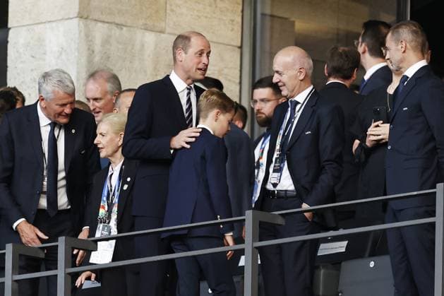 BERLIN - (l-r) Prince William, George Alexander Louis, DFB president Bernd Neuendorf, UEFA president Aleksander Ceferin in the stands during the UEFA EURO, EM, Europameisterschaft,Fussball 2024 Final match between Spain and England at the Olympiastadion on July 14, 2024 in Berlin, Germany. ANP Hollandse Hoogte MAURICE VAN STEEN UEFA EURO 2024 FINAL 2024 xVIxANPxSportx xVanxSteenxFotografiexIVx 503479329 originalFilename: 503479329.jpg