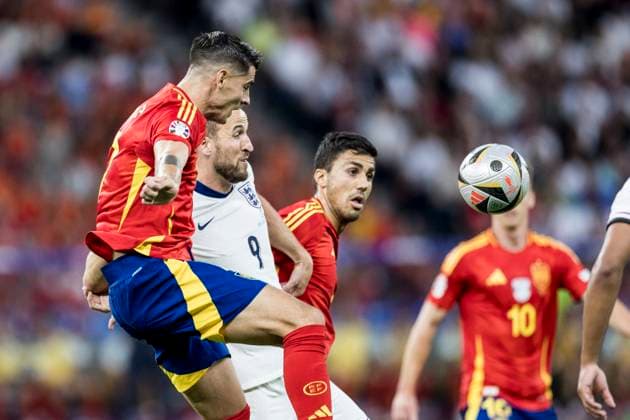 Spain v England, UEFA EURO, EM, Europameisterschaft,Fussball 2024 final, Berlin, Germany Berlin, Germany. 14th, July 2024. Harry Kane (9) of England and Alvaro Morata (7) of Spain seen during the UEFA Euro 2024 final between Spain and England at Olympiastadion in Berlin. Berlin Germany  Copyright: xGonzalesxPhoto LassexLagonix