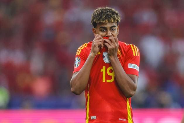 BERLIN 14.07.2024 MECZ FINAL MISTRZOSTW EUROPY 2024: HISZPANIA - ANGLIA --- FINAL UEFA EURO, EM, Europameisterschaft,Fussball 2024 MATCH: SPAIN - ENGLAND NZ LAMINE YAMAL FOT. PATRYK PINDRAL 400MM.PL NEWSPIX.PL --- Newspix.pl  20240714_PP83_128A2181