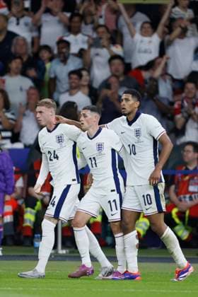 Spain v England: Final - UEFA EURO, EM, Europameisterschaft,Fussball 2024 Cole Palmer, Phil Foden and Jude Bellingham of England celebrate equalizing goal during the UEFA EURO 2024 final match between Spain and England at Olympiastadion on July 14, 2024 in Berlin, Germany. Berlin Olympiastadion Germany Germany Copyright: xRichardxSellers Sportsphoto APLx 14045721