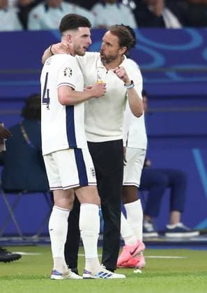 14 07 2024, xtgx, Football EM 2024 Final, Spain England emspor, v l Declan Rice England , Coach Head Coach Gareth Southgate England UEFA REGULATIONS PROHIBIT ANY USE OF PHOTOGRAPHS as IMAGE SEQUENCES and or QUASI VIDEO Berlin