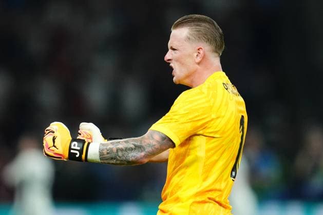 GER: Spain v England. UEFA EURO, EM, Europameisterschaft,Fussball 2024 Final Jordan Pickford of England with Aaron Ramsdale during the UEFA Euro 2024 match between Spain and England, Final, played at Olympiastadion on July 14, 2024 in Berlin, Germany. kpng Copyright: xBaguxBlancox xPRESSINPHOTOx PS_240714_ESP_ENG_091