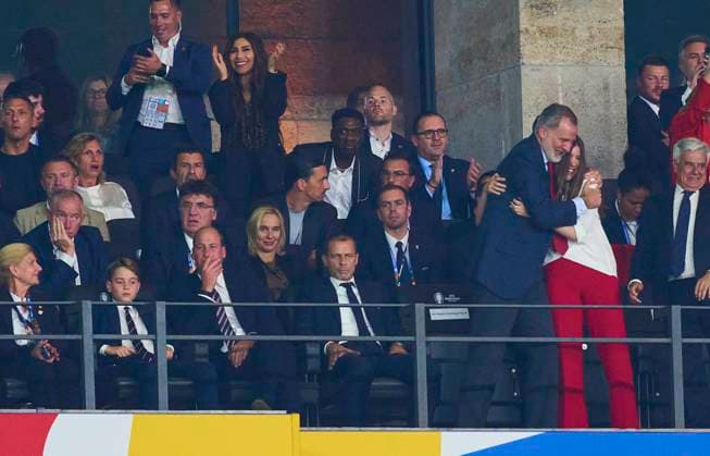 Felipe VI. König von Spanien celebrate 2-1, next to William, Prinz von Wales, Prince of Wales in the final match SPAIN - ENGLAND of the UEFA European Championships 2024 on Jul 14, 2024 in Berlin, Germany.