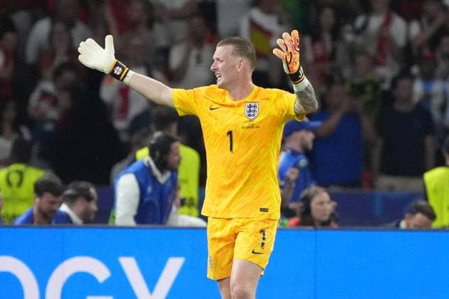 Goalkeeper Goalie Jordan Pickford England, 01 frustrated Berlin 14 07 2024 Spain vs England, M51, EURO2024 Final, Olympiastadion Berlin