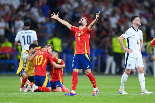 Football, Men, Season 2023 24, UEFA Euro EM 2024, Final in Berlin, Spain England, Nacho Spain celebrates after winning the UEFA European Championship 2024 , 14 07 2024, Copyright: xSebastianxRäppold MatthiasxKochx