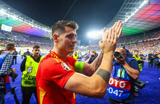 Ãlvaro Morata of Spain celebrate winning the 2024 UEFA European Football Championship Spain v England, UEFA European Championship, EM, Europameisterschaft 2024, Final, Football, Olympiastadion, Berlin, Germany, 14 Jul 2024 EDITORIAL USE ONLY No use with unauthorised audio, video, data, fixture lists, club league logos or live services. Online in-match use limited to 120 images, no video emulation. No use in betting, games or single club league player publications. Copyright: xMichaelxZemanek Shutterstockx 14583343em