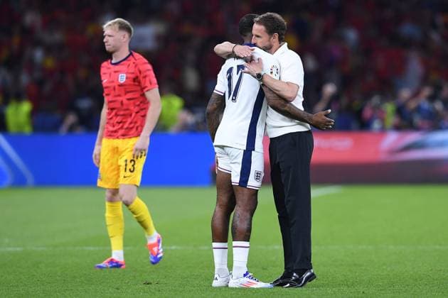 Soccer UEFA EURO 2024 Final Spain England on 14 07 2024 at Olympiastadion Berlin in Berlin Ivan Toney England , left Gareth Southgate Coach Head Coach England , right disappointed xRx
