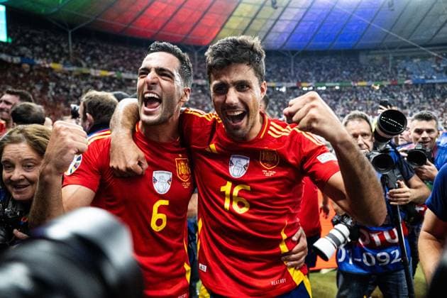 240714 Mikel Merino and Rodrigo Hernandez of Spain celebrate after the UEFA Euro 2024 Football Championship final between Spain and England on July 14, 2024 in Berlin Photo Mathias Bergeld BILDBYRAN code MB MB0946 fotboll football soccer fotballs em europamästerskap em uefa euro uefa european football championship euro 2024 final spanien spain england bbeng jubel  Copyright: MATHIASxBERGELD BB240714MB164