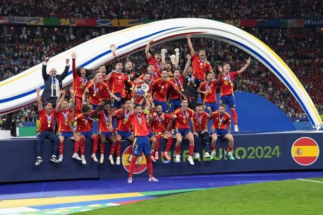 Spain is European Champion, Alvaro Morata Spain Spain, 07 lifts the Henri Delaunay Cup Berlin 14 07 2024 Spain vs England, M51, EURO2024 Final, Olympiastadion Berlin