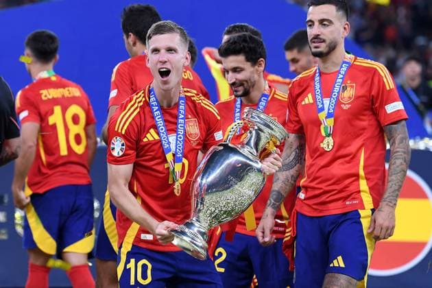 Soccer UEFA EURO 2024 Final Spain England on 14 07 2024 at the Olympiastadion Berlin in Berlin Dani Olmo Spain with the European Championship Cup with the Henri Delaunay Cup xRx
