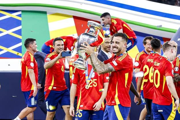 BERLIN, 14-07-2024, Olympia Stadium , European Football Championship Euro2024, final match no.51 between Spain and England. s15Spain player Alex Baena s2Spain player Daniel Carvajal s24Spain player Marc Cucurella s4Spain player Nacho s20Spain player Pedri s12Spain player Alejandro Grimaldo s16Spain player Rodrigo s14Spain player Aymeric Laporte s3Spain player Robin Le Normand s25Spain player Fermin Lopez s9Spain player Joselu s6Spain player Mikel Merino s7Spain player Alvaro Morata s19Spain player Lamine Yamal s22Spain player Jesus Navas s10Spain player Dani Olmo s21Spain player Mikel Oyarzabal s26Spain player Ayoze Perez s1Spain goalkeeper David Raya s13Spain goalkeeper Alejandro Remiro s8Spain player Fabian Ruiz s23Spain goalkeeper Unai Simon s11Spain player Ferran Torres s5Spain player Daniel Vivian s17Spain player Nico Williams s18Spain player Martin Zubimendi scSpain trainer coach Luis De La Fuente e8England player Trent Alexander Arnold e10England player Jude Bellingham e20England player Jarrod Bowen e15England player Lewis Dunk e21England player Eberechi Eze e11England player Phil Foden e16England player Conor Gallagher e22England player Joseph Gomez e18England player Anthony Gorden e6England player Marc Guehi e23England goalkeeper Dean Henderson e9England player Harry Kane e14England player Ezra Ngoyo Konsa e26England player Kobbie Mainoo e24England player Cole Palmer e1England goalkeeper Jordan Pickford e13England goalkeeper Aaron Ramsdale e4England player Declan Rice e7England player Bukayo Saka e3England player Luke Shaw e5England player John Stones e17England player Ivan Toney e12England player Kieran Trippier e2England player Kyle Walker e19England player Oliver Watkins e25England player Adam Wharton ecEngland coach Gareth Southgate Spain - England (Euro2024)  x25761765x Copyright: