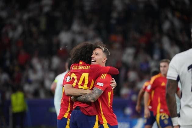 14 07 2024, Olympiastadion, Berlin, GER, EM UEFA 2024, Final, Spain vs England, in the picture The Spanish team celebrates winning the European Championship 2024 Defodi 506 20240714 hbr 8219 Defodi-506