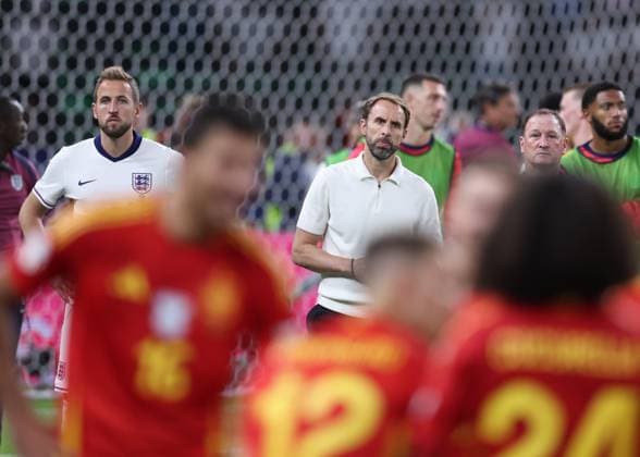 Berlin, Germany, 14th July 2024. Harry Kane of England and Gareth Southgate manager of England dejected during the UEFA European Championships final match at Olympiastadion, Berlin. Picture credit should read: David Klein Sportimage EDITORIAL USE ONLY. No use with unauthorised audio, video, data, fixture lists, club league logos or live services. Online in-match use limited to 120 images, no video emulation. No use in betting, games or single club league player publications. SPI-3228-0170
