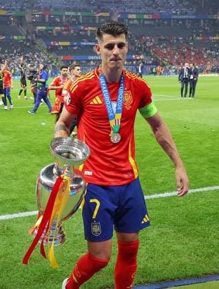 Spain England UEFA EURO 2024 Final Berlin, 14 07 2024, Olympiastadion, UEFA EURO 2024 Germany, Final, Spain ESP England ENG 2 1 1 0 , In the picture Spain is European Champion of UEFA Euro 2024 cheering Spain Alvaro Morata 7, ESP with the winners cup ,