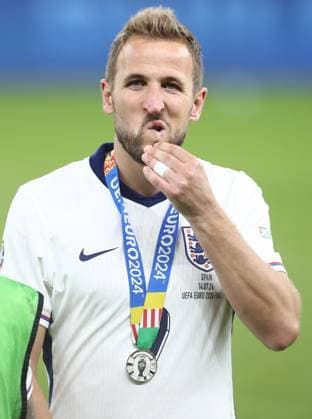 14 07 2024, xtgx, Football EM 2024 Final, Spain England emspor, v l Harry Kane England disappointed, disappointed looking, dissapointed UEFA REGULATIONS PROHIBIT ANY USE OF PHOTOGRAPHS as IMAGE SEQUENCES and or QUASI VIDEO Berlin