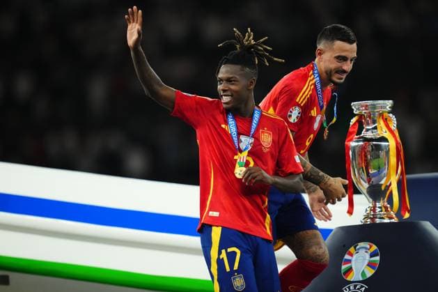 GER: Spain v England. UEFA EURO, EM, Europameisterschaft,Fussball 2024 Final Nico Williams of Spain celebrates the victory at full time during the UEFA Euro 2024 match between Spain and England, Final, played at Olympiastadion on July 14, 2024 in Berlin, Germany. kpng Copyright: xBaguxBlancox xPRESSINPHOTOx PS_240714_ESP_ENG_119