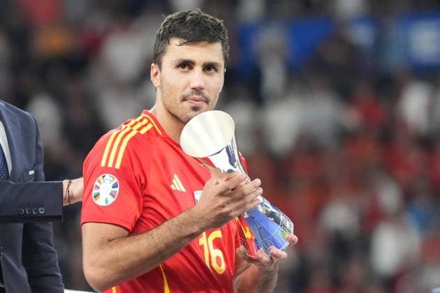 Rodri Spain Spain, 16 is voted player of the tournament Berlin 14 07 2024 Spain vs England, M51, EURO2024 Final, Olympiastadion Berlin