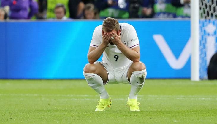 Harry Kane disappointed after the end of the match Disappointment Sport Football Soccer European Championship Euro 2024 European Championship Final Men Season 2023 2024 14 07 2024 Spain ESP vs England ENG in Berlin Olympiastadion DFL regulations prohibit any use of photographs as image sequences and or quasi video