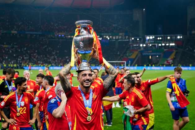 GER: Spain v England. UEFA EURO, EM, Europameisterschaft,Fussball 2024 Final Joselu Mato of Spain celebrates the victory at full time during the UEFA Euro 2024 match between Spain and England, Final, played at Olympiastadion on July 14, 2024 in Berlin, Germany. kpng Copyright: xBaguxBlancox xPRESSINPHOTOx PS_240714_ESP_ENG_149