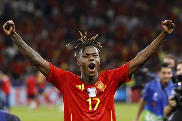 BERLIN - Nico Williams of Spain celebrates victory during the UEFA EURO, EM, Europameisterschaft,Fussball 2024 Final match between Spain and England at the Olympiastadion on July 14, 2024 in Berlin, Germany. ANP Hollandse Hoogte MAURICE VAN STEEN UEFA EURO 2024 FINAL 2024 xVIxANPxSportx xVanxSteenxFotografiexIVx 503490510 originalFilename: 503490510.jpg