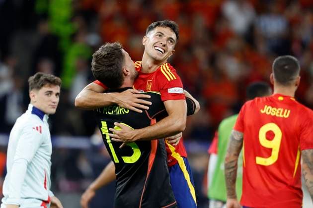 GER, Berlin, Football, Spain vs England, Final, Olympiastadion Berlin, UEFA EURO 2024, v l Alex Remiro Spain , Martin Zubimendi Spain , celebrate, victory, joy, jubilation, jubilant, won, winner, European champion, winner, 4 times, record, final score 2 1, 14 07 2024, Copyright: HMBxMedia HeikoxBecker