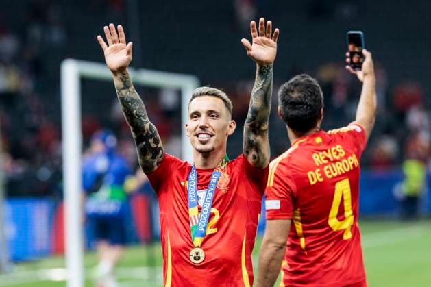 UEFA EURO 2024 Final Spain England 14 07 2024 Alejandro Grimaldo Spain, 12 cheers UEFA EURO 2024 Final Spain England Olympiastadion, Berlin on 14 07 2024 Copyright: xBEAUTIFULxSPORTS Wunderlx
