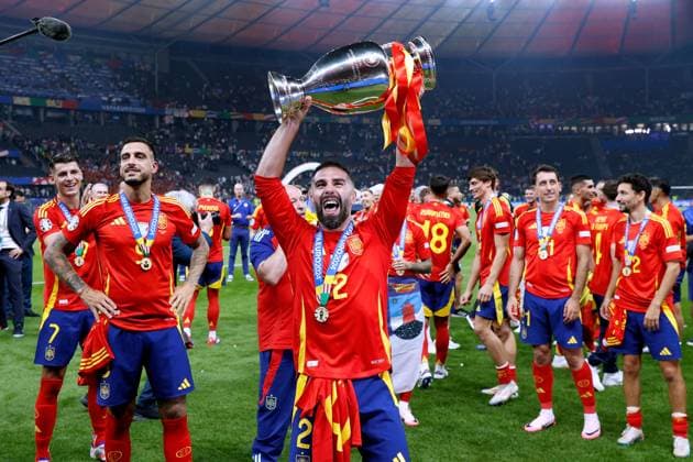 CARVAJAL Dani Team Spain at the award ceremony with the winners trophy European Championships 2024 Germany EURO 2024 Match Final SPA ENG 2 1 on 14 07 2024 in Berlin DFL REGULATIONS PROHIBIT ANY USE OF PHOTOGRAPHS as IMAGE SEQUENCES and or QUASI VIDEO Copyright: xLacixPerenyix