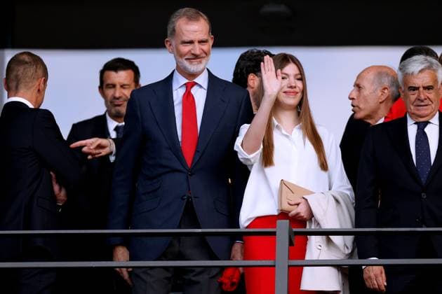 FELIPE THE VI KING OF SPAIN WITH DAUGHTER PRINCESS SOFIA EUROPEAN CHAMPIONSHIP 2024 GERMANY EURO 2024 Match Final SPA ENG 2 1 on 14 07 2024 in Berlin DFL REGULATIONS PROHIBIT ANY USE OF PHOTOGRAPHS as IMAGE SEQUENCES and or QUASI VIDEO Copyright: xLacixPerenyix