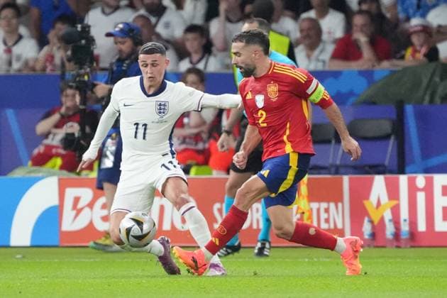 Dani Carvajal Spain Spain, 02 vs Phil Foden England, 11 Berlin 14 07 2024 Spain vs England, M51, EURO2024 Final, Olympiastadion Berlin