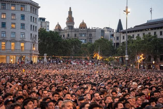 July 14, 2024, Barcelona, Barcelona, Spain: Thousands of people celebrate Spain s 2-1 victory against England in the Euro 2024 final in the center of Barcelona. Barcelona Spain - ZUMAa239 0711176237st Copyright: xMarcxAsensioxClupesx