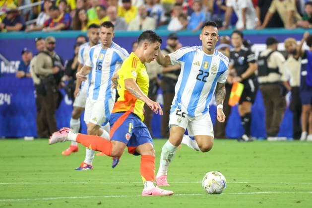 July 14, 2024, Miami, Fl, USA: Lautaro of Argentina during the match against Colombia in the CONMEBOL Copa Amo rica 2024 Final at Hard Rock Stadium in Miami, United States, on July 14, 2024 Miami USA - ZUMAc233 0711257538st Copyright: xVanessaxCarvalhox