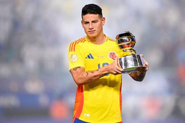Sport Themen der Woche KW28 Sport Bilder des Tages 2024-07-15 Argentina v Colombia - CONMEBOL Copa America USA 2024 MIAMI GARDENS, UNITED STATES - JULY 15: James Rodriguez of Colombia with trophy during the CONMEBOL Copa America USA 2024 match between Argentina and Colombia at Hard Rock Stadium on July 15, 2024 in Miami Gardens, United States. (Photo by Pablo Morano BSR Agency) Miami Gardens United States Content not available for redistribution in The Netherlands directly or indirectly through any third parties. Copyright: xBSRxAgencyx
