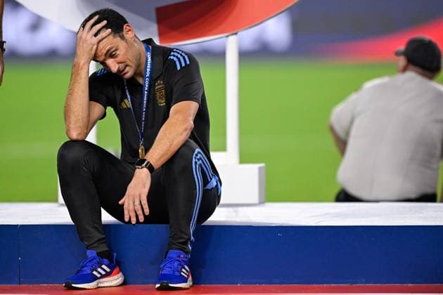 2024-07-15 Argentina v Colombia - CONMEBOL Copa America USA 2024 MIAMI GARDENS, UNITED STATES - JULY 15: Coach Lionel Scaloni of Argentina during the CONMEBOL Copa America USA 2024 match between Argentina and Colombia at Hard Rock Stadium on July 15, 2024 in Miami Gardens, United States. (Photo by Pablo Morano BSR Agency) Miami Gardens United States Content not available for redistribution in The Netherlands directly or indirectly through any third parties. Copyright: xBSRxAgencyx