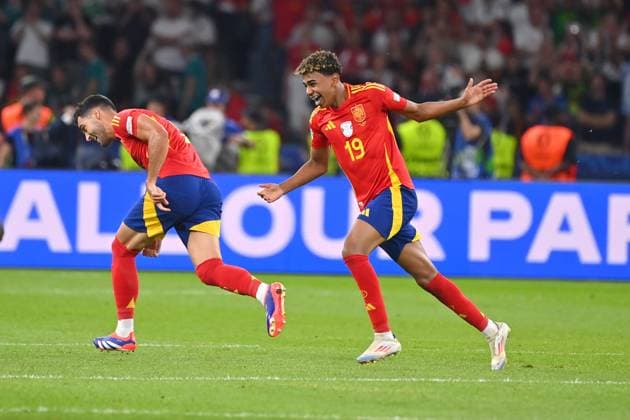 Final cheer Yamal LAMINE ESP , jubilation,joy,enthusiasm,action,li Mikel MERINO ESP FINAL Spain ESP England ENG 2 1 on 14 07 2024, Olympiastadion Berlin Football UEFA EURO 2024 GERMANY from 14 06 2024 14 07 2024