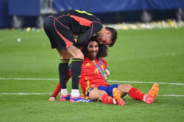 TORWART Unai SIMON ESP with Marc CUCURELLA ESP after the award ceremony, jubilation, joy, enthusiasm, FINAL Spain ESP England ENG 2 1 on 14 07 2024, Olympiastadion Berlin Football UEFA EURO 2024 GERMANY from 14 06 2024 14 07 2024
