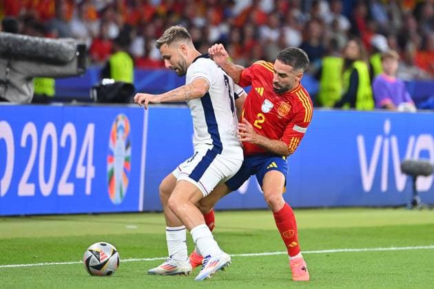 Dani CARVAJAL ESP , action,duel against Luke SHAW ENG FINAL Spain ESP England ENG 2 1 on 14 07 2024, Olympiastadion Berlin Football UEFA EURO 2024 GERMANY from 14 06 2024 14 07 2024