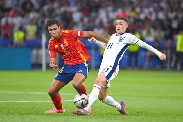 RODRI ESP , action,duel against Phil FODEN ENG FINAL Spain ESP England ENG 2 1 on 14 07 2024, Olympiastadion Berlin Football UEFA EURO 2024 GERMANY from 14 06 2024 14 07 2024