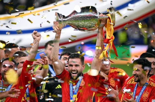Football, European Championship, EURO 2024, Final, Olympiastadion Berlin Spain England 2 1 Nacho SPA at the award ceremony with trophy Cheers, joy, action