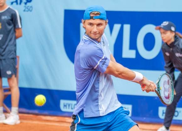 July 15, 2024, Gstaad, Bern, Switzerland: Gstaad Switzerland, 07 15 2024: LEONARDO RIEDI of Switzerland do a backhand during 16th finals of EFG Swiss Open Gstaad ATP, Tennis Herren 250, EFG Swiss Open Gstaad-ATP 250 took place at Roy Emerson Arena in Gstaad, which is located in the famous ski resort of Gstaad and which is located in the Bernese Oberland. Gstaad Switzerland - ZUMAd206 20240715_zip_d206_013 Copyright: xEricxDubostx