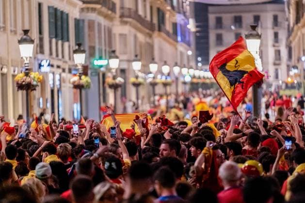 EURO 2024, final, Spain is European champion, fans celebrate the title in Malaga