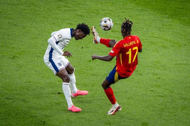 Football Berlin 14 07 2024 UEFA Euro 2024 Final England ENG Spain ESP Nico Williams Spain, No 17 Kobbie Mainoo England, No 26