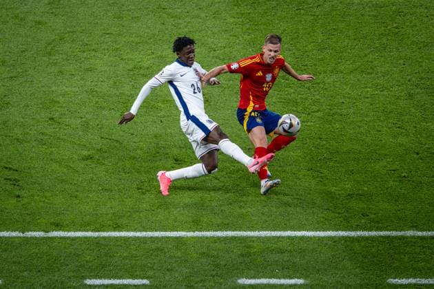 Football Berlin 14 07 2024 UEFA Euro 2024 Final England ENG Spain ESP Kobbie Mainoo England, No 26 Dani Olmo Spain, No 10