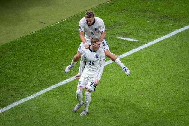Football Berlin 14 07 2024 UEFA Euro 2024 Final England ENG Spain ESP Cheering after Cole Palmer equalizes to 1 1 England, TW, No 24 Luke Shaw England, No 03