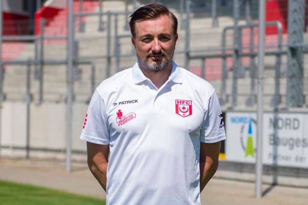 Halle, Germany 15 July 2024 Regionalliga Nordost Team photo 2024 2025 Hallescher FC In the picture sports director Daniel Meyer Halle Leuna Chemie Stadion Sachsen Anhalt Copyright: xFotostandx xBallaschx