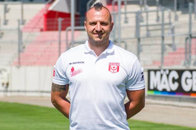 Halle, Germany 15 July 2024 Regionalliga Nordost Team photo 2024 2025 Hallescher FC In the picture Toni Lindenhahn Halle Leuna Chemie Stadion Sachsen Anhalt Copyright: xFotostandx xBallaschx